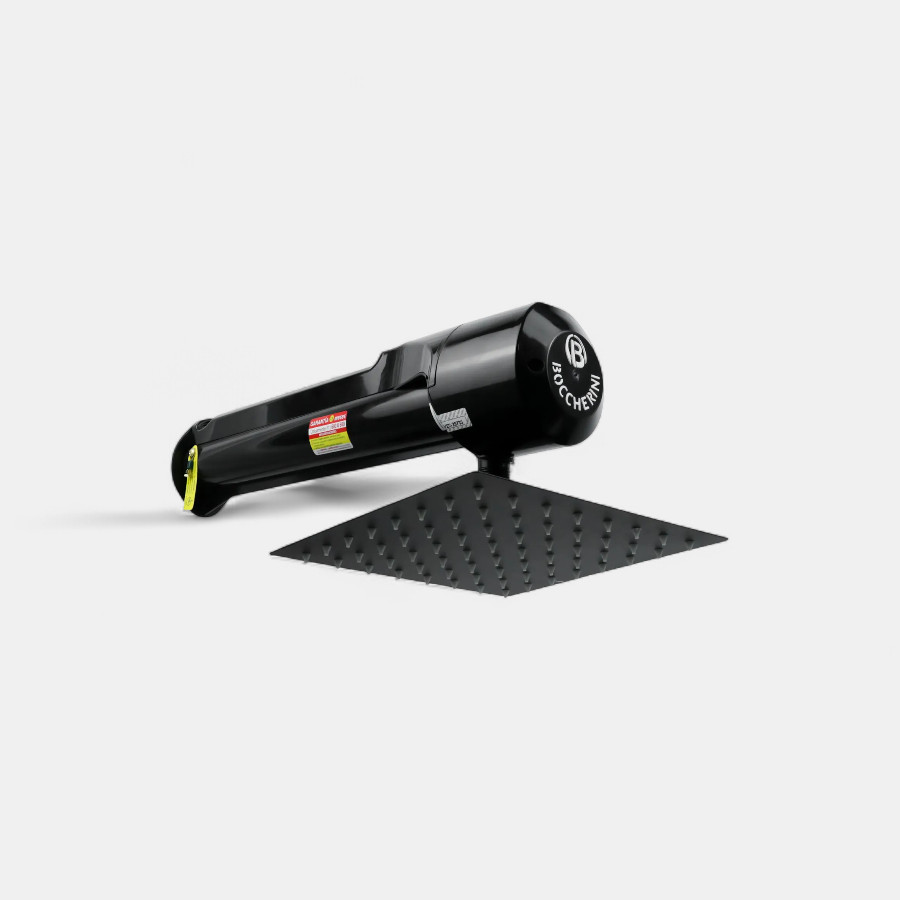 Ducha negra horizontal de la marca Bocherini, con diseño moderno, ideal para baños de lujo.