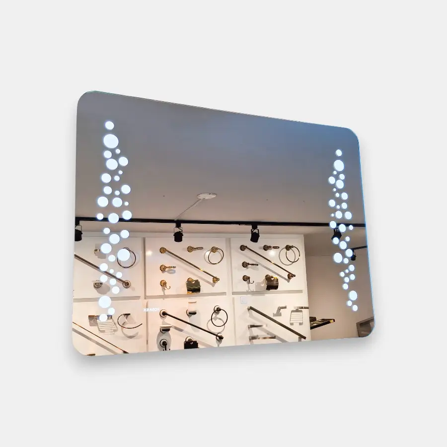 Espejo inteligente rectangular con diseño de luces LED en los bordes