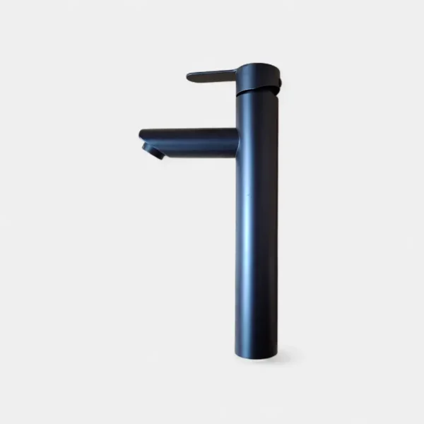 Grifería monocontrol para baño agua fría alto negro mate referencia 2, diseño moderno y minimalista de Innova Hogar
